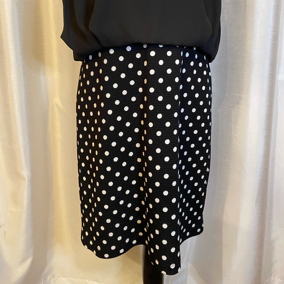 Two-fer Polka Dot Dress. - Picture 4 of 5